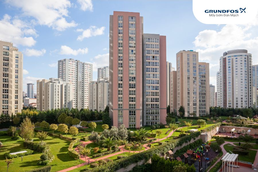 Máy Bơm Nước Cao Tầng: Bí Kíp Giữ Cho Tòa Nhà Luôn Đầy Ắp Nước Mạnh!